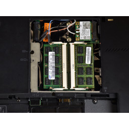 Замена карты памяти Lenovo ThinkPad T400s